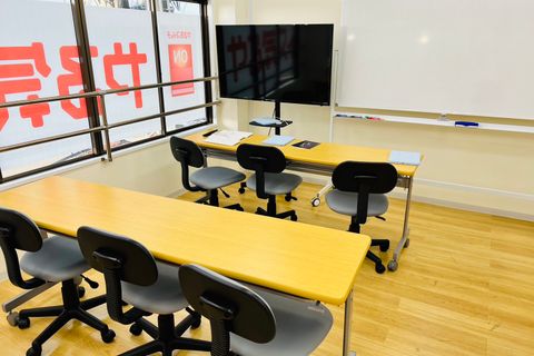 HALLOプログラミングの授業場所。授業は３人の少人数制です。