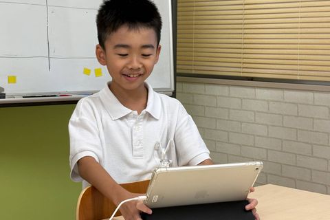 答えは教えず、ヒントを出します。自分の力でクリアできることが大切です。できて褒められるとやる気がさらにUP♪