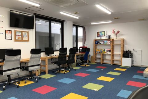 教室内は広々としています☆感染症対策もバッチリです！