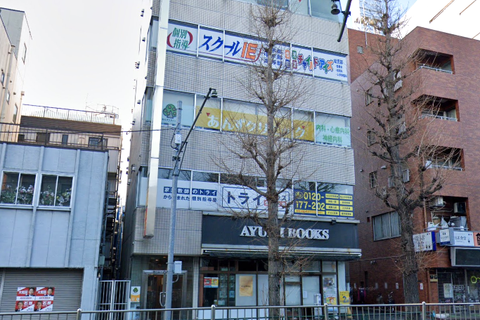 東京メトロ丸ノ内線「新高円寺駅」より徒歩１分