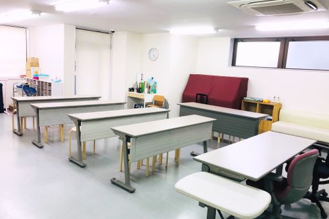 登戸校教室内観