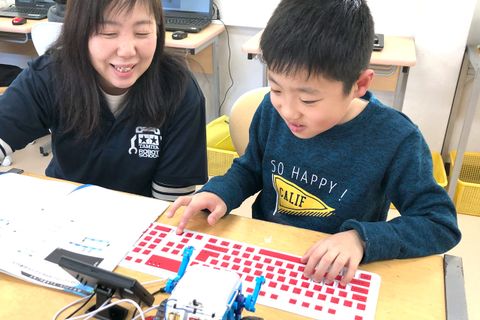 講師と一緒に楽しく学ぼう！