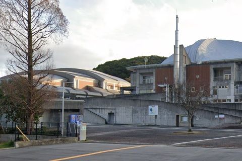 アリーナかぶとがに外観