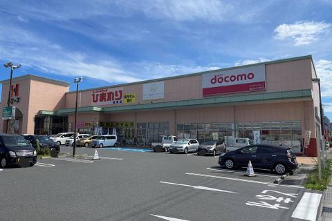 モール内にあり、駐車場も広く、車も停めやすいですよ。