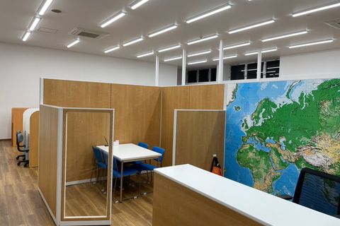受付、面談ブースはこちら