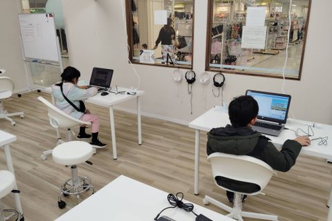 レッスンは1コマ最大2名までです