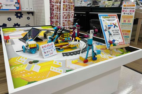 みんな大好きレゴを使った授業だよ！