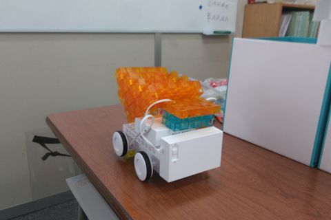 まずはシンプルなものから作ります。