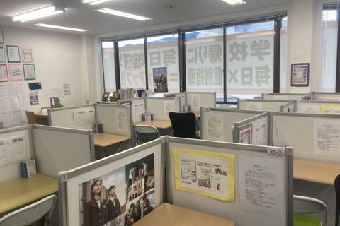 生徒たちが集中して学習できる環境です！