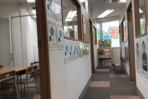 教室の風景です。駅やバス停からも近く、とても通いやすい立地です。