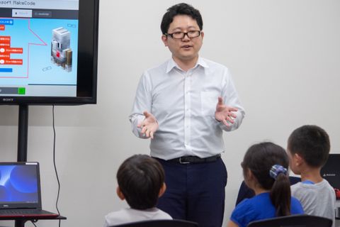 一緒に考えたりディスカッションをしながら取り組むことでチームプレイも育めます