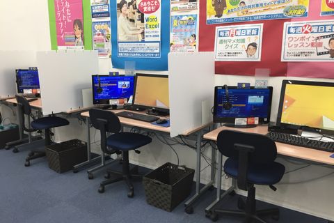 授業スペースは姉妹校のパソコン教室も運営しています
