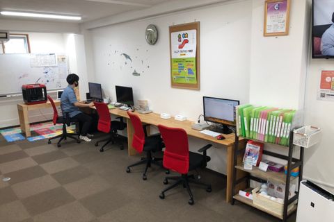 パソコンは4台ご用意しております