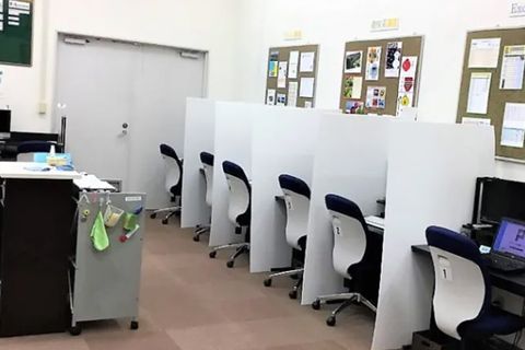 コムボックス光明池校内観