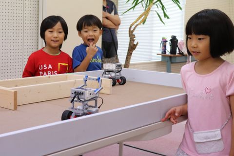 ロボット試走。うまくいくかな～？ガンバレ！