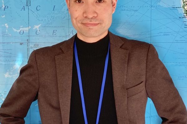 向田　雄一