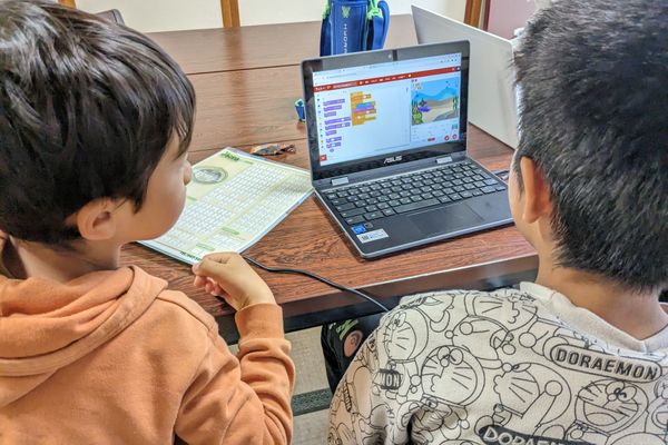 仲間と良い刺激を与え合いながら学びます