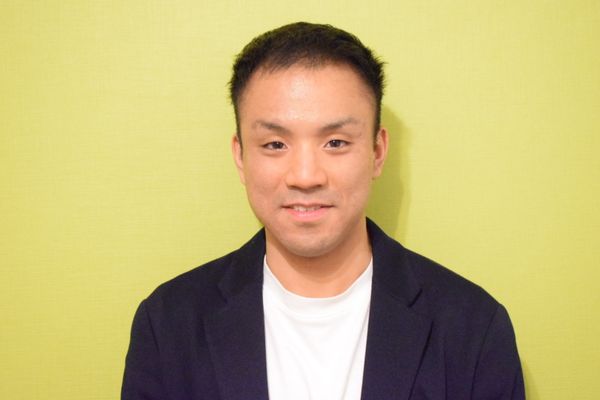 与那嶺アキオ