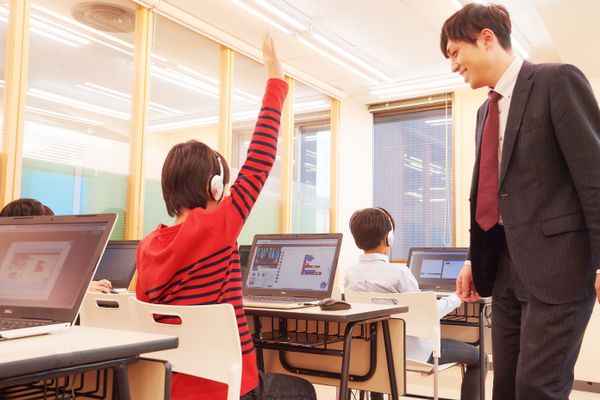 「先生！聞いてもよいですか」質問しやすい環境です
