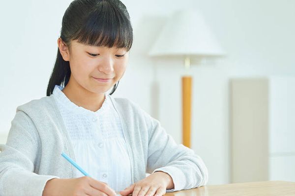 自習が中心の学習法で、自ら学ぶ力を養う