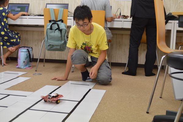ミッションをクリアしながら考え方を学びます