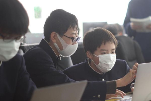 中高生へ実践的プログラミング教育を提供し、日本・世界をリードするエンジニアを輩出する。