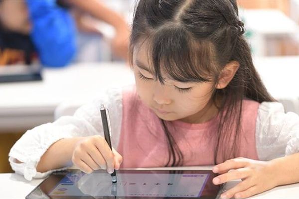 子ども教育に実績のあるヒューマンアカデミーの講座