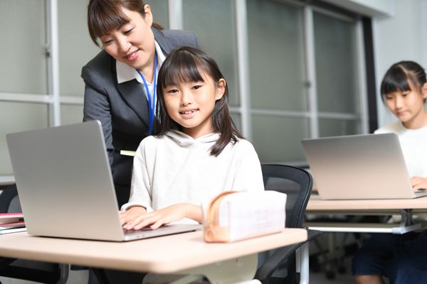 おすすめはこどもプログラミングコース！オンライン授業も実施しています！