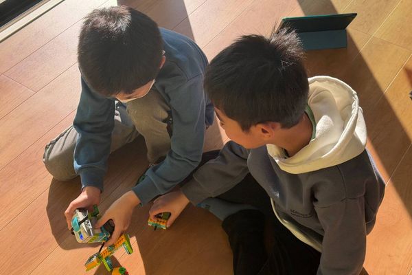 レゴ® WeDo2.0を使った授業の様子