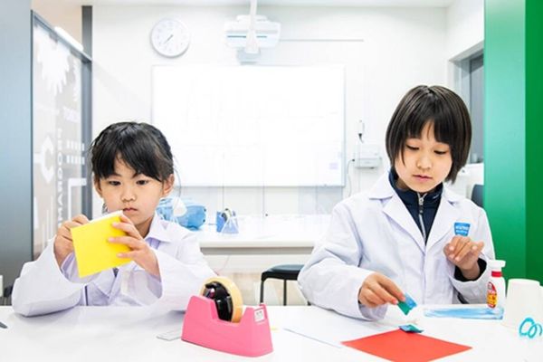 子ども教育に実績のあるヒューマンアカデミーの講座