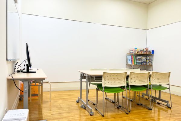 TELACO春日井校の教室内の様子です。