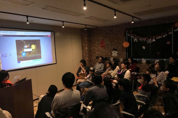 鎌倉芸術館でプレゼンテーションを行うことが可能