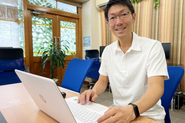 認定講師3名、アシスタントコーチ1名で手厚いサポート！ 
