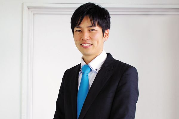 津田 亨