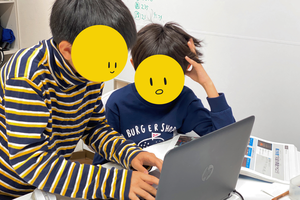 生徒さん同士の教え合いで理解を深められます