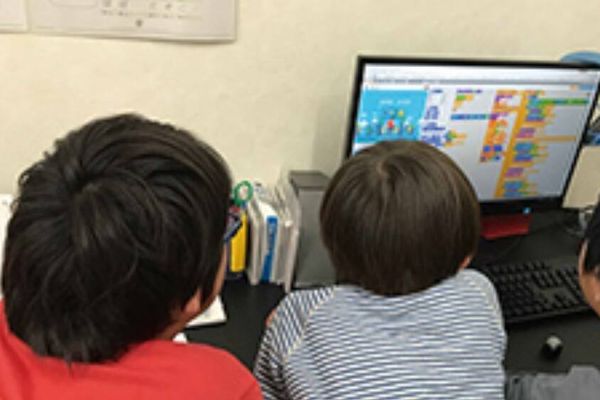 映像授業と個別学習で自分のペースで学習