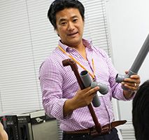 講師は現役プロフェッショナル