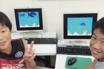 「映像授業」を活用した、子ども向けプログラミング教室のパイオニア