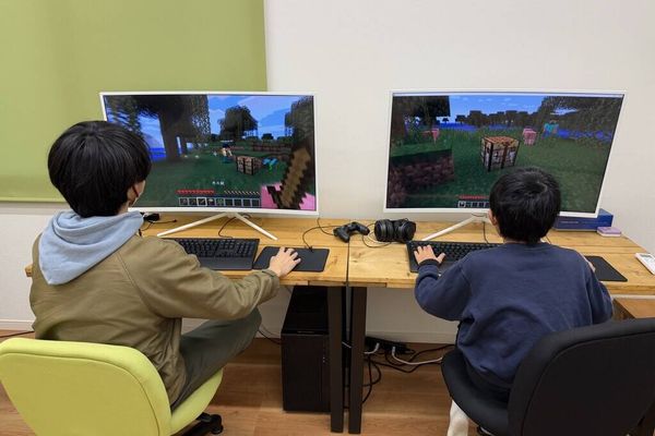 マインクラフトを使った授業の様子