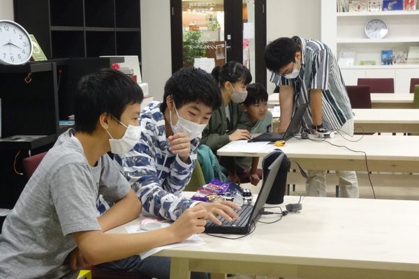 中高生チームも真剣勝負。小学生に負けるな！
