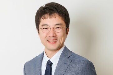 安信　友裕