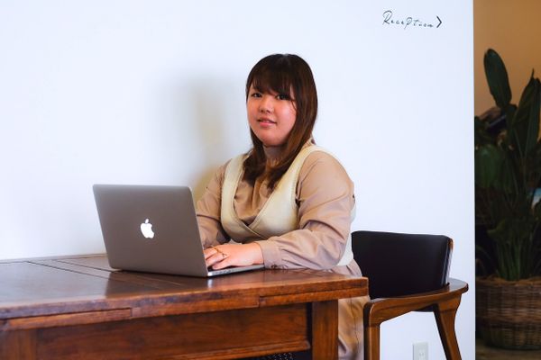 石野　杏奈
