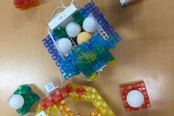 教材：ロボットカーでボールを集めろ！