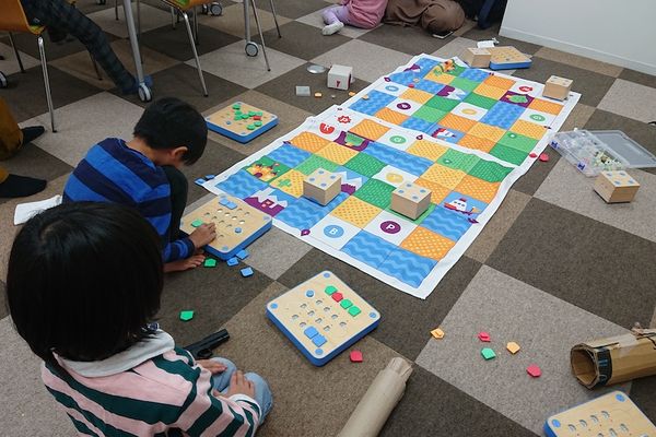 夢中で取り組む子どもたち