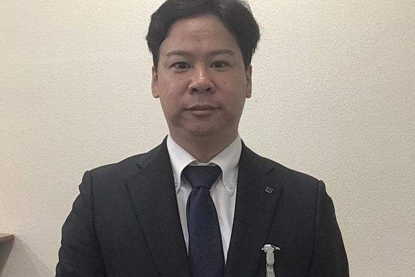 藤井俊輔	