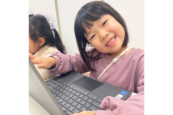 プログラミングのレッスンの様子