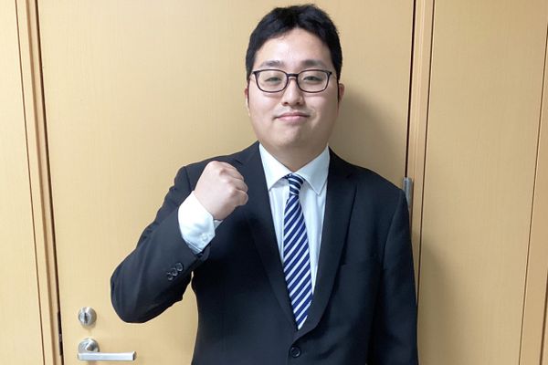 千股泰之