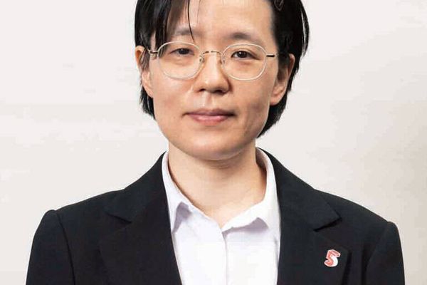 長嶺麻紀