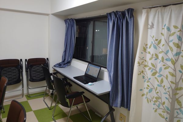 田無校の室内です。落ち着いた雰囲気で授業に取り組めます。