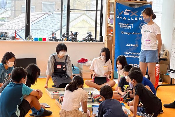 毎年恒例VEXサマーキャンプの様子